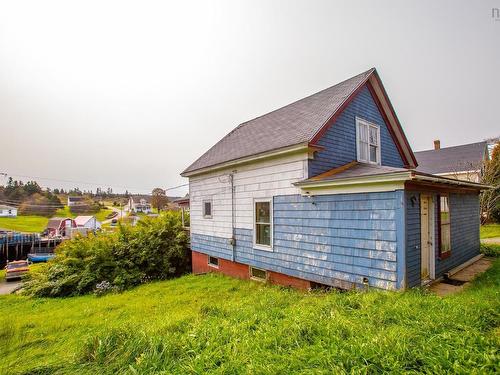 27 Eastern Head, Little River, NS 