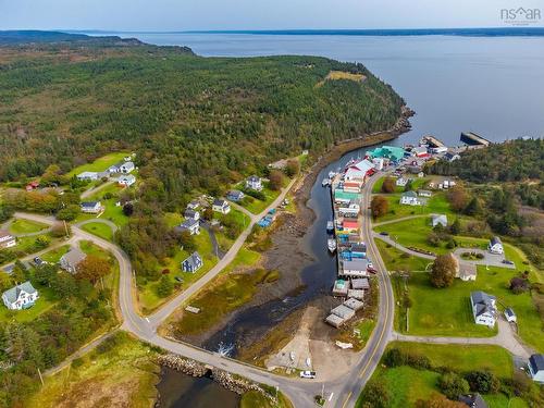 27 Eastern Head, Little River, NS 