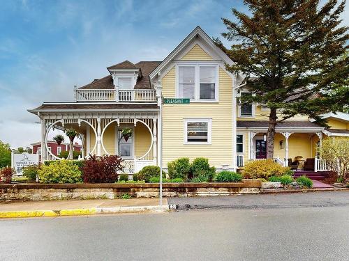 558 Main Street, Mahone Bay, NS 