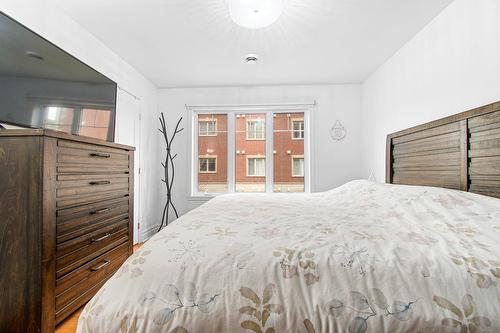 Chambre à coucher principale - 201-2243 Rue Racine, Longueuil (Saint-Hubert), QC - Indoor Photo Showing Bedroom