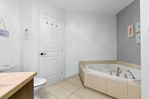 Salle de bains - 201-2243 Rue Racine, Longueuil (Saint-Hubert), QC - Indoor Photo Showing Bathroom