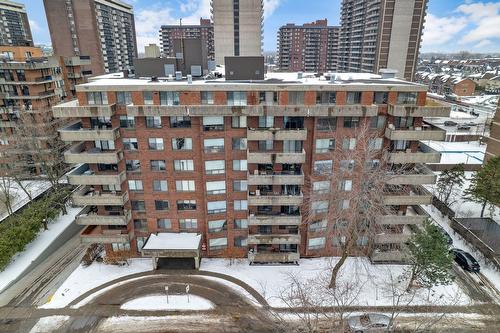 107-5740 Av. Rembrandt  Côte-Saint-Luc, QC H4E 2Z2