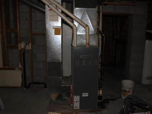 115 Robertson Street, Thunder Bay, ON - Indoor Photo Showing Basement