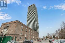 3202 - 70 DISTILLERY LANE  Toronto, ON M5A 0E3