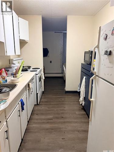 11 19 Centennial Street, Regina, SK - Indoor Photo Showing Kitchen