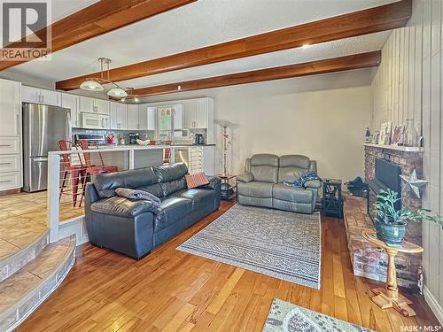 19 Marquis Crescent, Regina, SK - Indoor Photo Showing Living Room