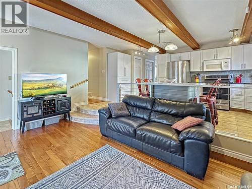 19 Marquis Crescent, Regina, SK - Indoor Photo Showing Living Room
