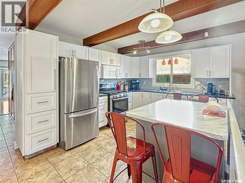 19 Marquis Crescent, Regina, SK - Indoor Photo Showing Kitchen