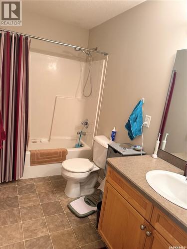 107 6345 Rochdale Boulevard, Regina, SK - Indoor Photo Showing Bathroom