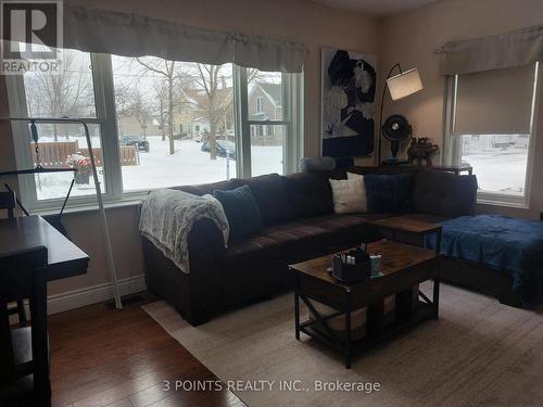93 St David Street, Goderich (Goderich (Town)), ON - Indoor Photo Showing Living Room