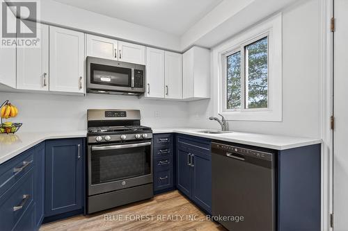 74 - 700 Exeter Road, London South (South X), ON - Indoor Photo Showing Kitchen