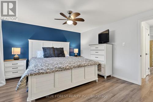74 - 700 Exeter Road, London South (South X), ON - Indoor Photo Showing Bedroom
