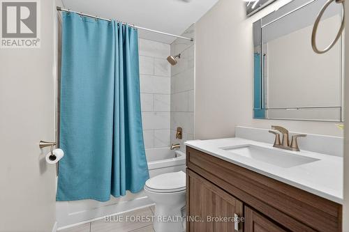 74 - 700 Exeter Road, London South (South X), ON - Indoor Photo Showing Bathroom