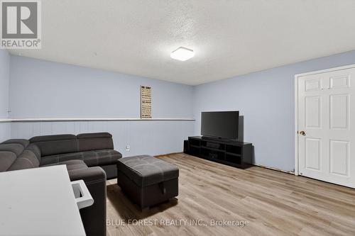 74 - 700 Exeter Road, London South (South X), ON - Indoor