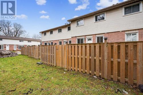 74 - 700 Exeter Road, London South (South X), ON - Outdoor