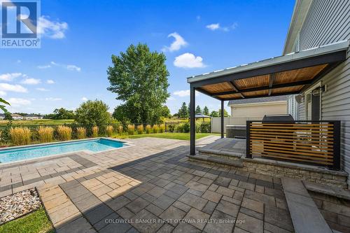 441 Blackleaf Drive, Ottawa, ON - Outdoor With In Ground Pool