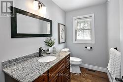 Main Floor 2pc Bathroom - 