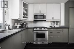 1113 - 388 RICHMOND STREET W  Toronto, ON M5V 3P1