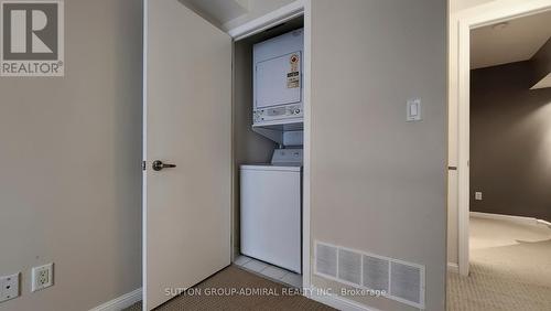 516 - 3 Everson Drive, Toronto, ON - Indoor Photo Showing Laundry Room