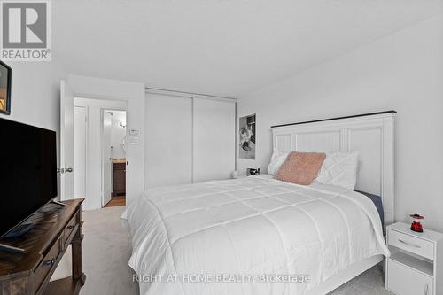 906 - 1171 Ambleside Drive, Ottawa, ON - Indoor Photo Showing Bedroom