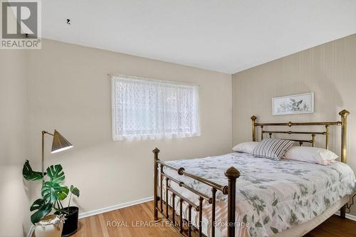 Bedroom #2 - 46 Quinpool Crescent, Ottawa, ON - Indoor Photo Showing Bedroom