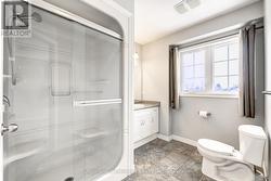 En-suite bathroom - 