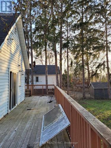 76 Penatang Street, Barrie, ON - Outdoor
