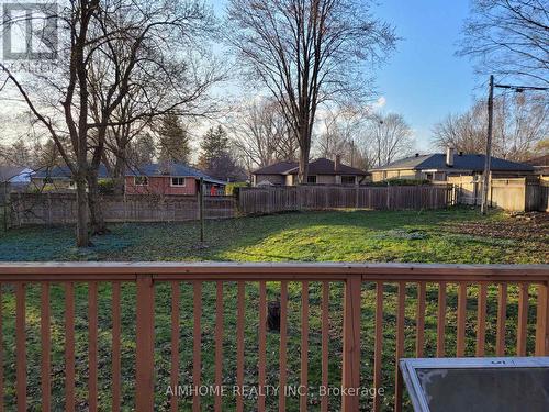 76 Penatang Street, Barrie, ON - Outdoor