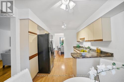 1464 Credit Woodlands Court, Mississauga, ON - Indoor