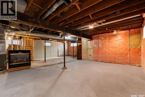 3304 Hill Avenue, Regina, SK - Indoor Photo Showing Basement