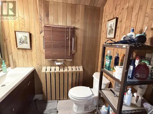 110 Traymore Avenue, Hamilton, ON - Indoor Photo Showing Bathroom