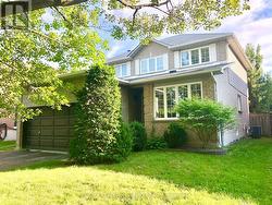 SHARED - 824 COLLEGE MANOR DRIVE  Newmarket, ON L3Y 8G6