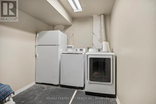 58 - 1199 Hamilton Road, London East (East P), ON - Indoor Photo Showing Laundry Room