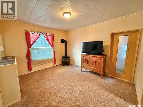 423 Dennis Street, Herbert, SK - Indoor