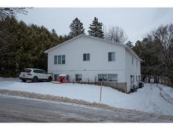 120 Capital Manor  Fredericton, NB E3A 2K6