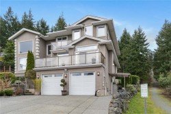 443 Montclair Dr  Nanaimo, BC V9R 7C2