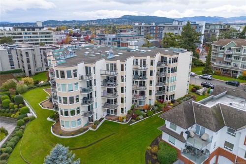 1A-9851 Second St, Sidney, BC - Outdoor With View