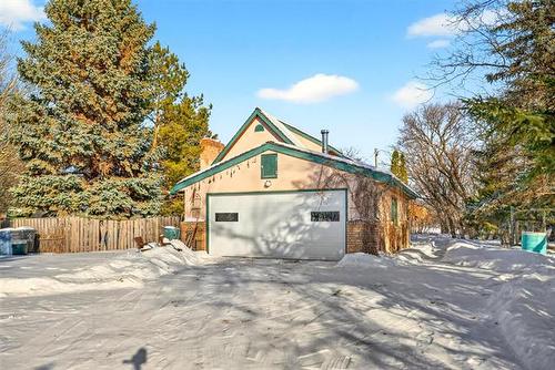 1645 Lee Blvd, Winnipeg, MB 