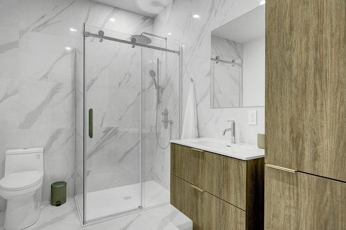 Salle de bains - Rue Blondin, Sainte-Adèle, QC - Indoor Photo Showing Bathroom