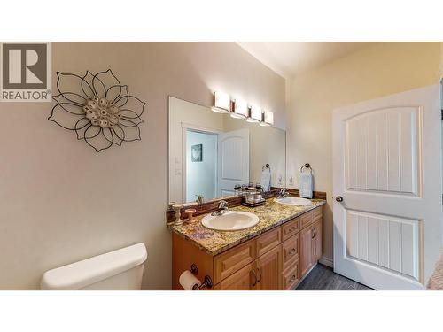 144 Power Street Unit# 202, Penticton, BC - Indoor Photo Showing Bathroom