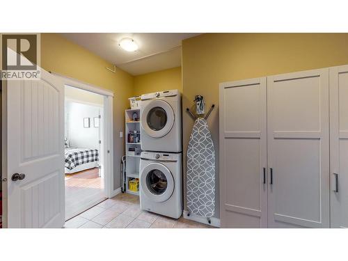 144 Power Street Unit# 202, Penticton, BC - Indoor Photo Showing Laundry Room