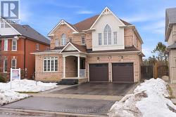 49 HELSTON CRESCENT  Whitby (Brooklin), ON L1M 2K3