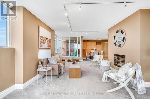 1101 - 7 Picton Street, London East (East F), ON - Indoor With Fireplace