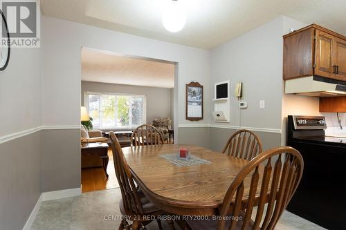 106 - 535 Gainsborough Road, London North (North F), ON - Indoor Photo Showing Dining Room