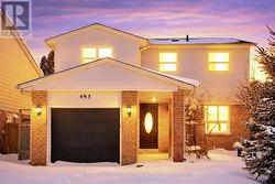 493 SANDFORD STREET  Newmarket, ON L3Y 5E2