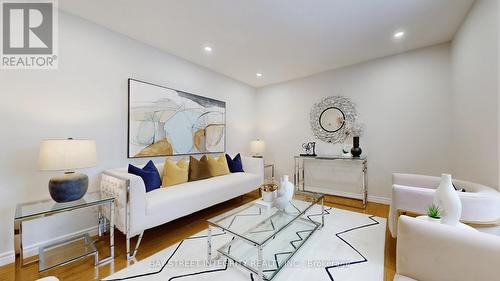 493 Sandford Street, Newmarket, ON - Indoor Photo Showing Other Room