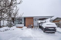 803 OLIVA STREET  Pickering, ON L1W 2V9