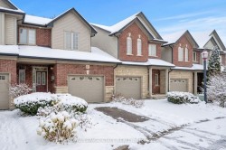 21-400 Stonehenge Drive  Hamilton, ON L9K 0A2