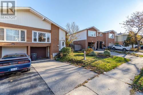 3301 Tallmast Crescent, Mississauga, ON - Outdoor With Facade