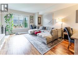 tons of natural light - 